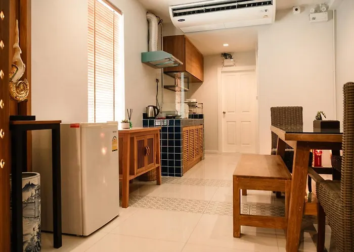 Cozyhouse Near Mrt Qscc Convention Center 4br 10ppl * Bangkok