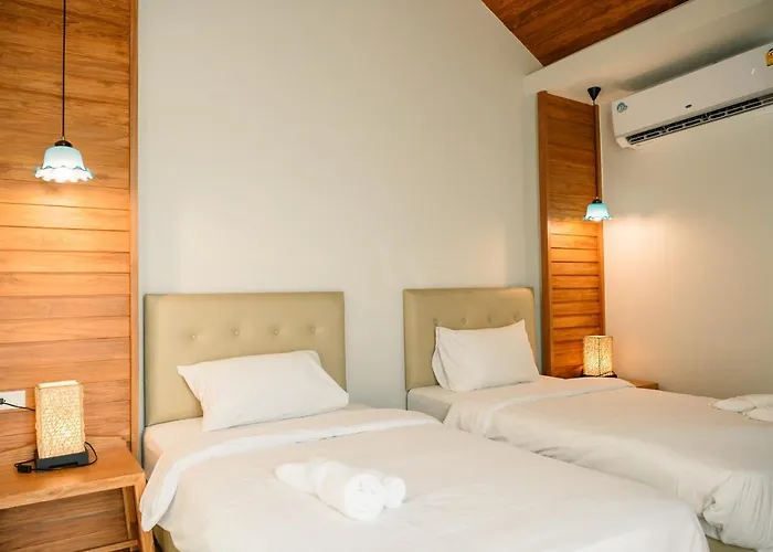 Cozyhouse Near Mrt Qscc Convention Center 4br 10ppl Bangkok