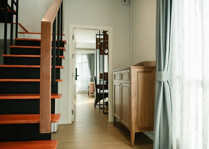 Cozyhouse Near Mrt Qscc Convention Center 4br 10ppl Hébergement de vacances *